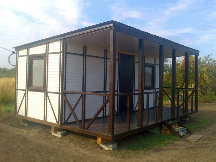 (БсВ-8) Бытовка 6х2,3м с верандой 6х1,5м (Фахверк)